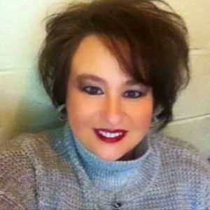 Meet your Posher, Della